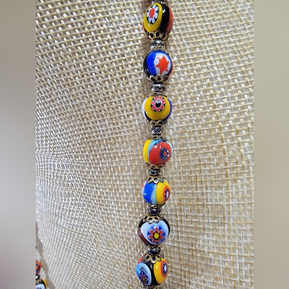 Venetian Millefiori Vintage Art Glass Graduated Beaded Necklace - Picture 5 of 8